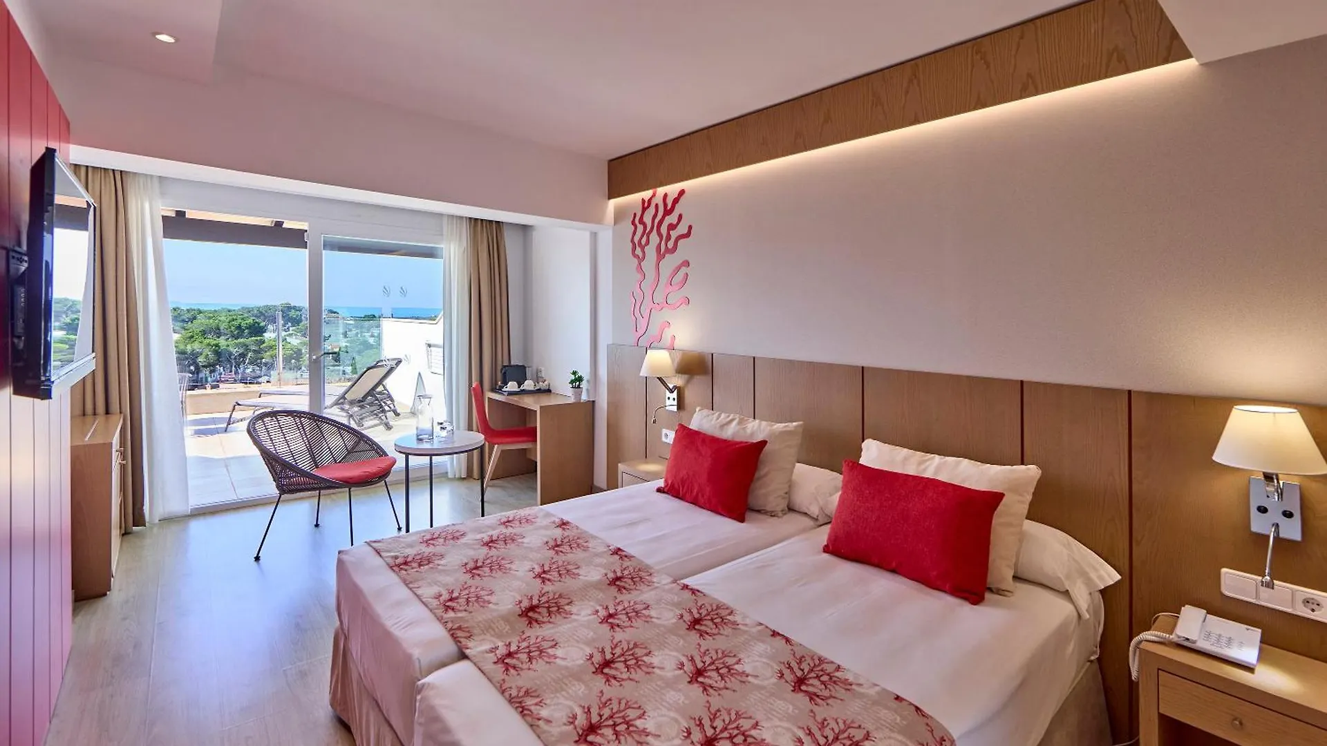 Universal Hotel Perla S'Illot