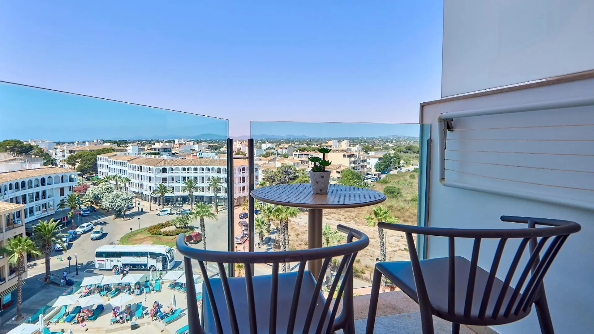 Universal Hotel Perla S'Illot  İspanya