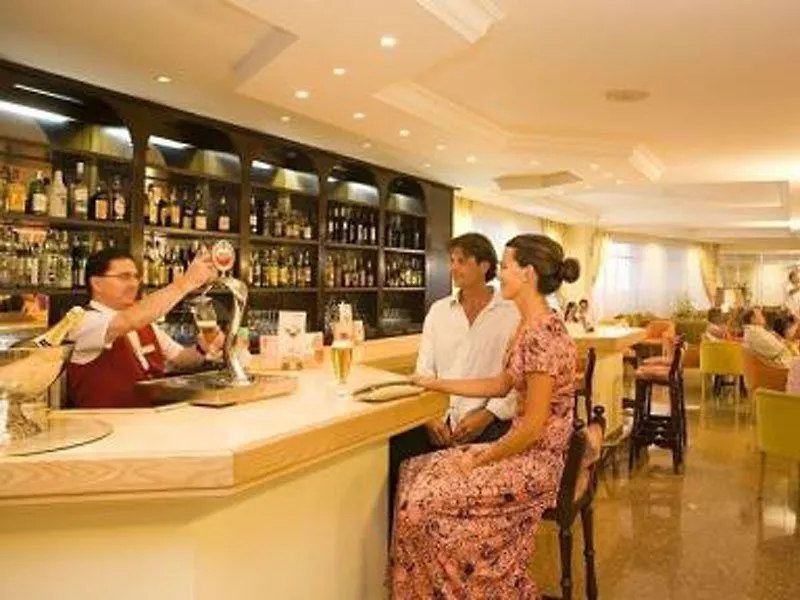 Universal Hotel Perla S'Illot