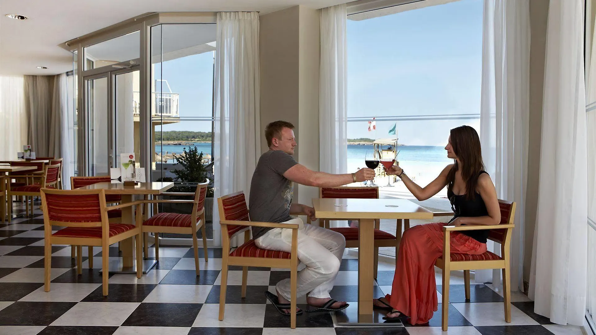 Universal Hotel Perla S'Illot  4*, S'Illot (Mallorca)